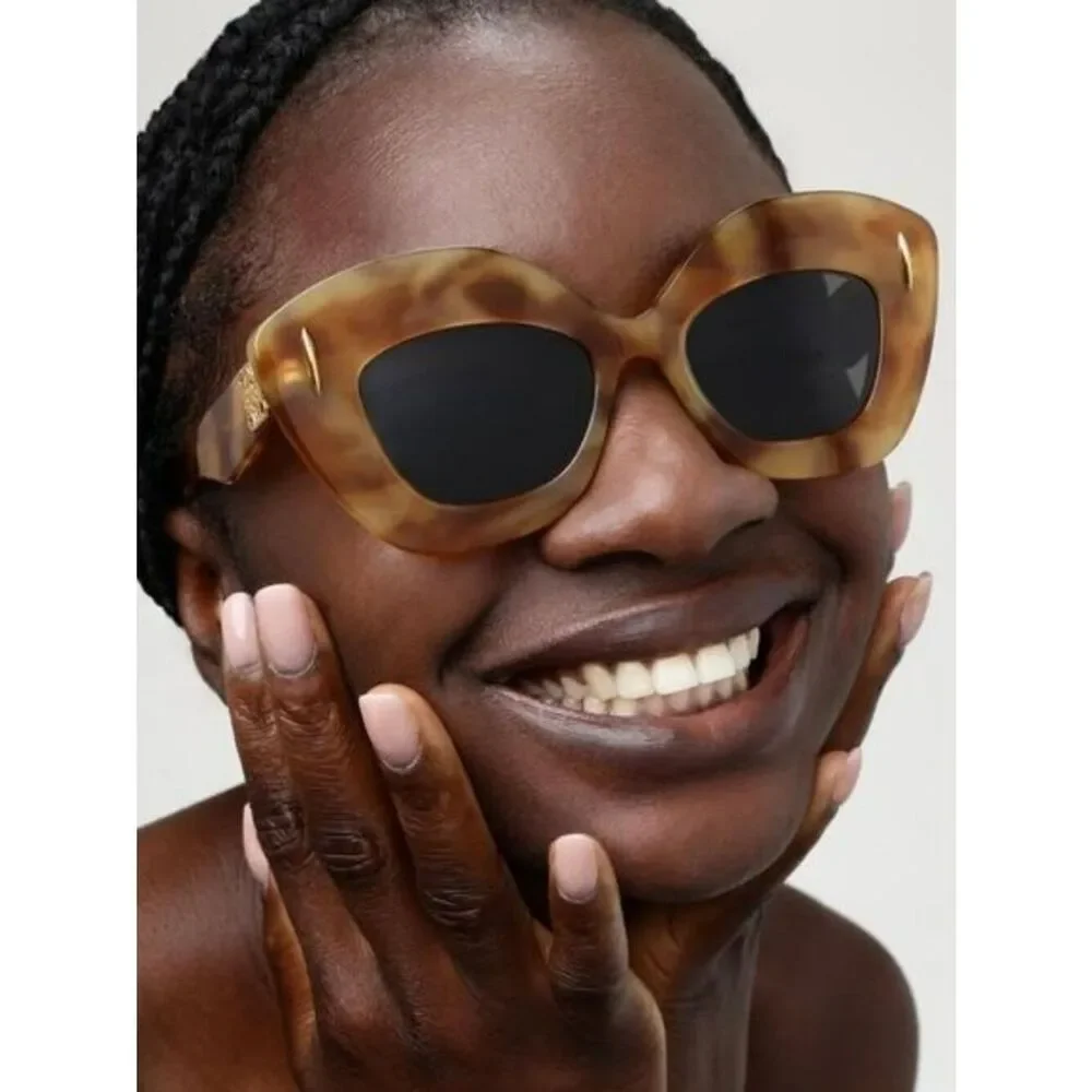 Loewe women sunglasses